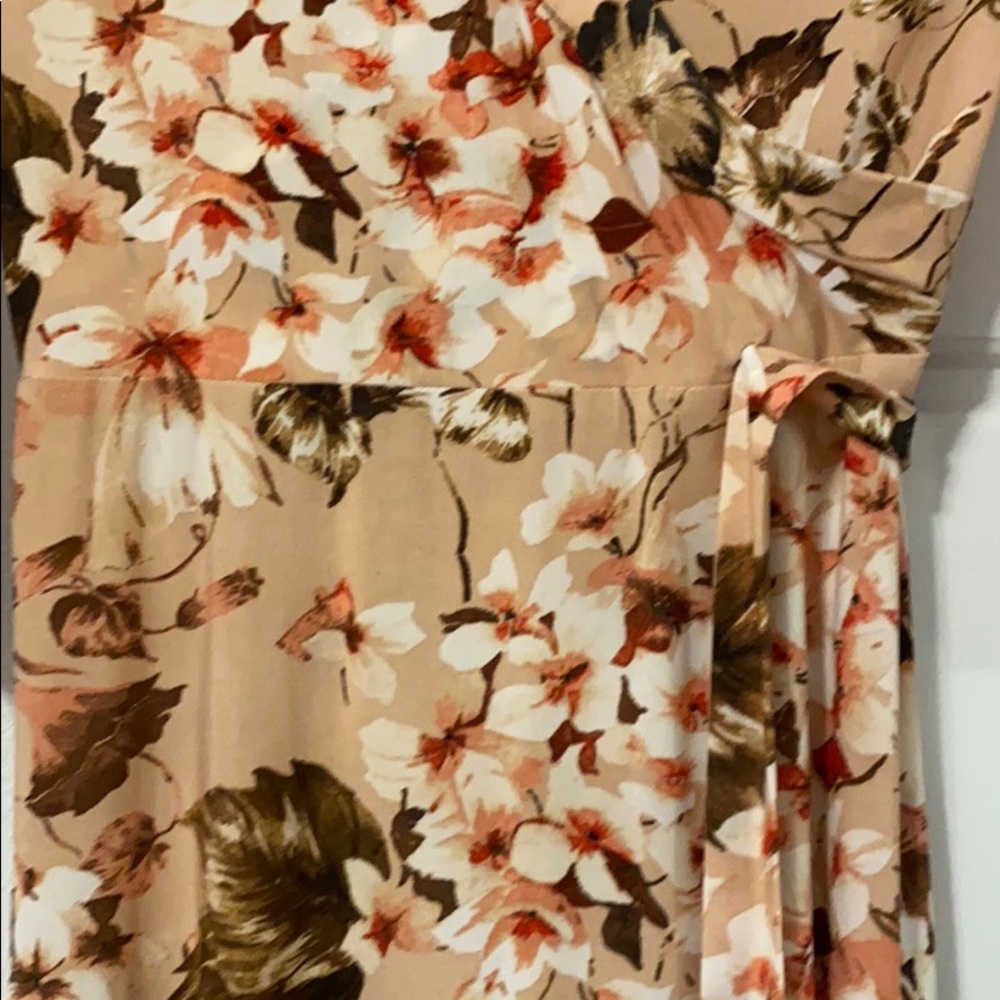 Long flowy dress - Picture 3 of 3